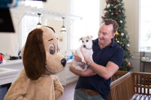 Clinton Kelly, Mary and Digger in between takes